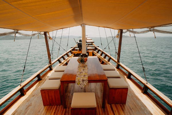 Dinning Deck_2